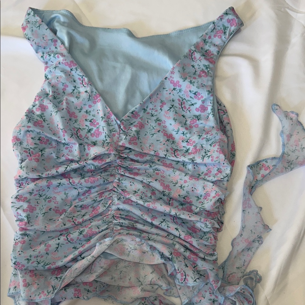 Floral Ruffle Top by LUSH - Picture 3 of 4